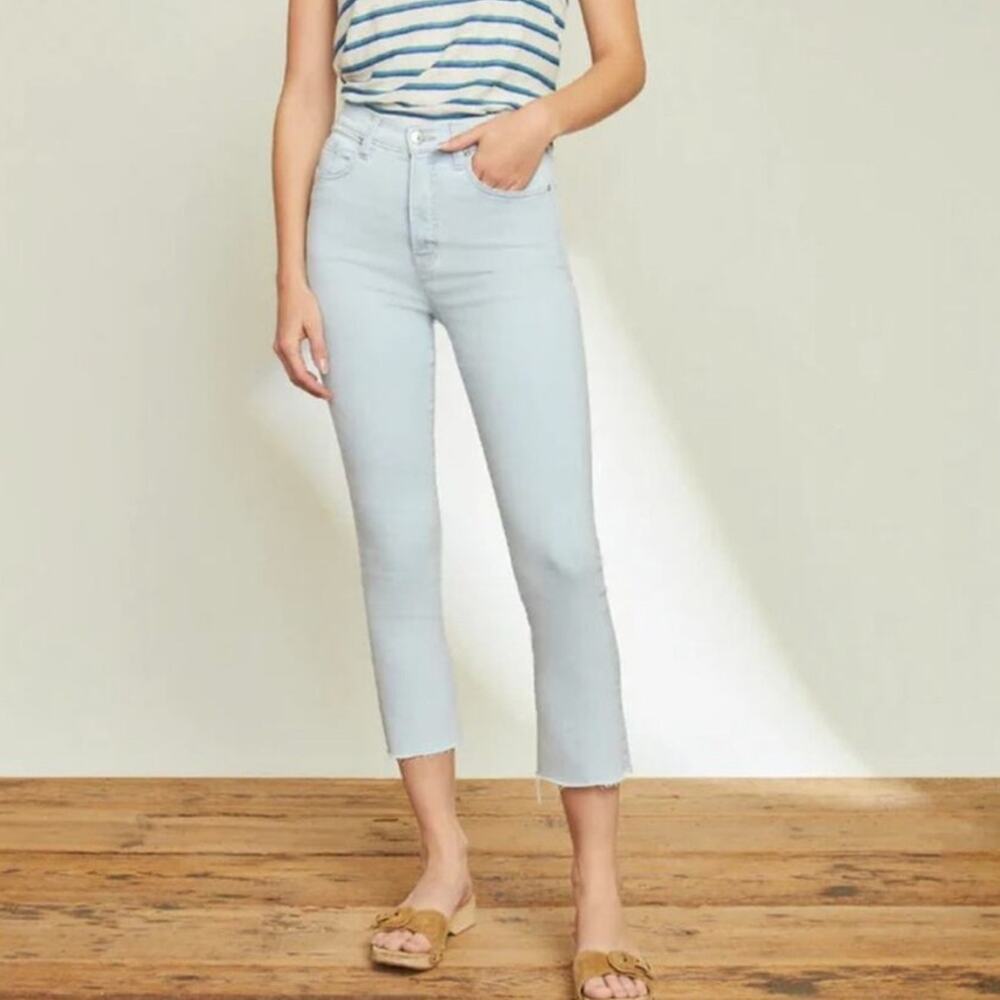Veronica Beard Carly Kick Flare Jeans Aspen Wash Raw Hem Size 27 Cropped Denim